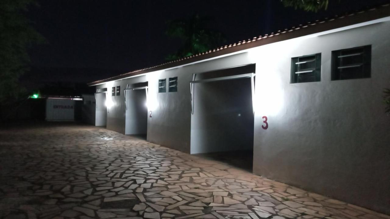 Lagos Motel Guapé Exterior foto