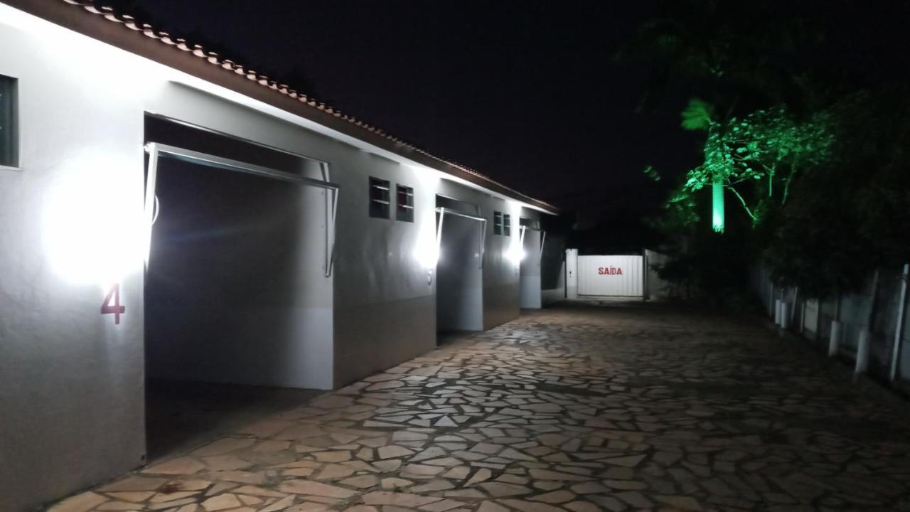 Lagos Motel Guapé Exterior foto